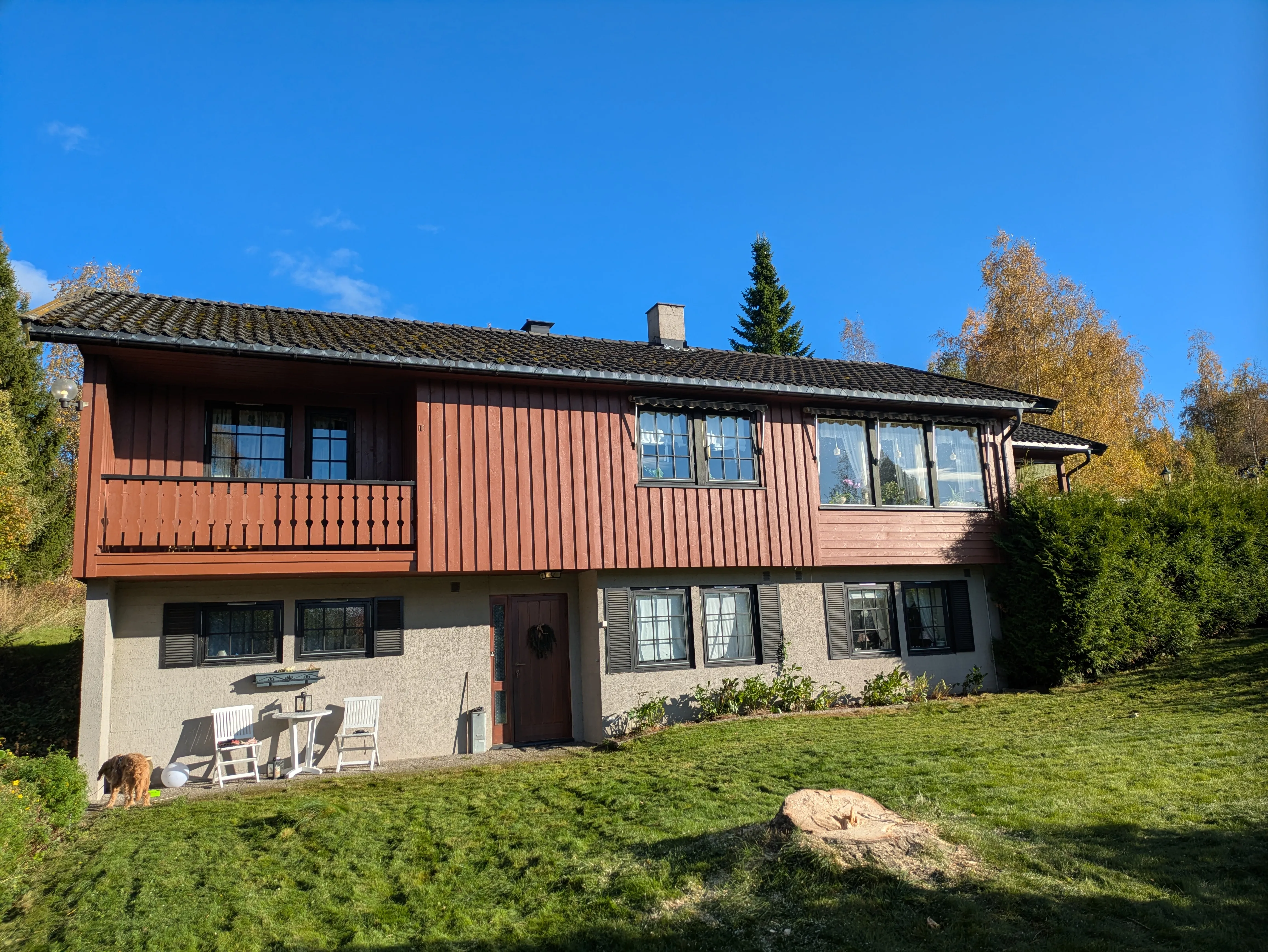 Holtenga 15 sett fra utsiden